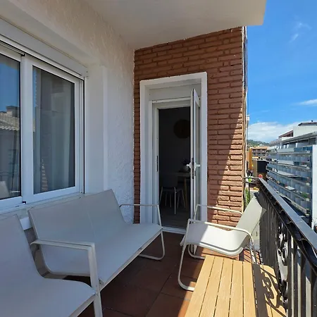 아파트 Alcatraz New, 5 Min Walk From The Sea 료렛 드 마르